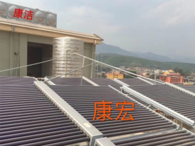 集中供熱太陽(yáng)能熱水器